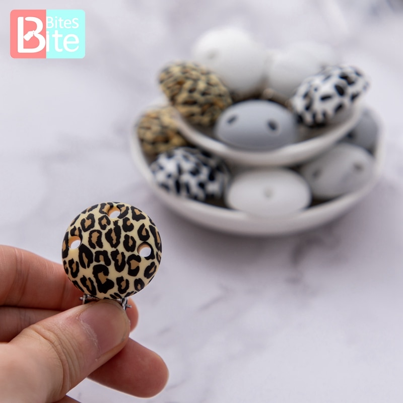 Bite Bites 4pcs Baby Pacifier Clip Three Holes Leopard Marble Round Silicone Holder Clip Infant Nipple Clasps Baby Product